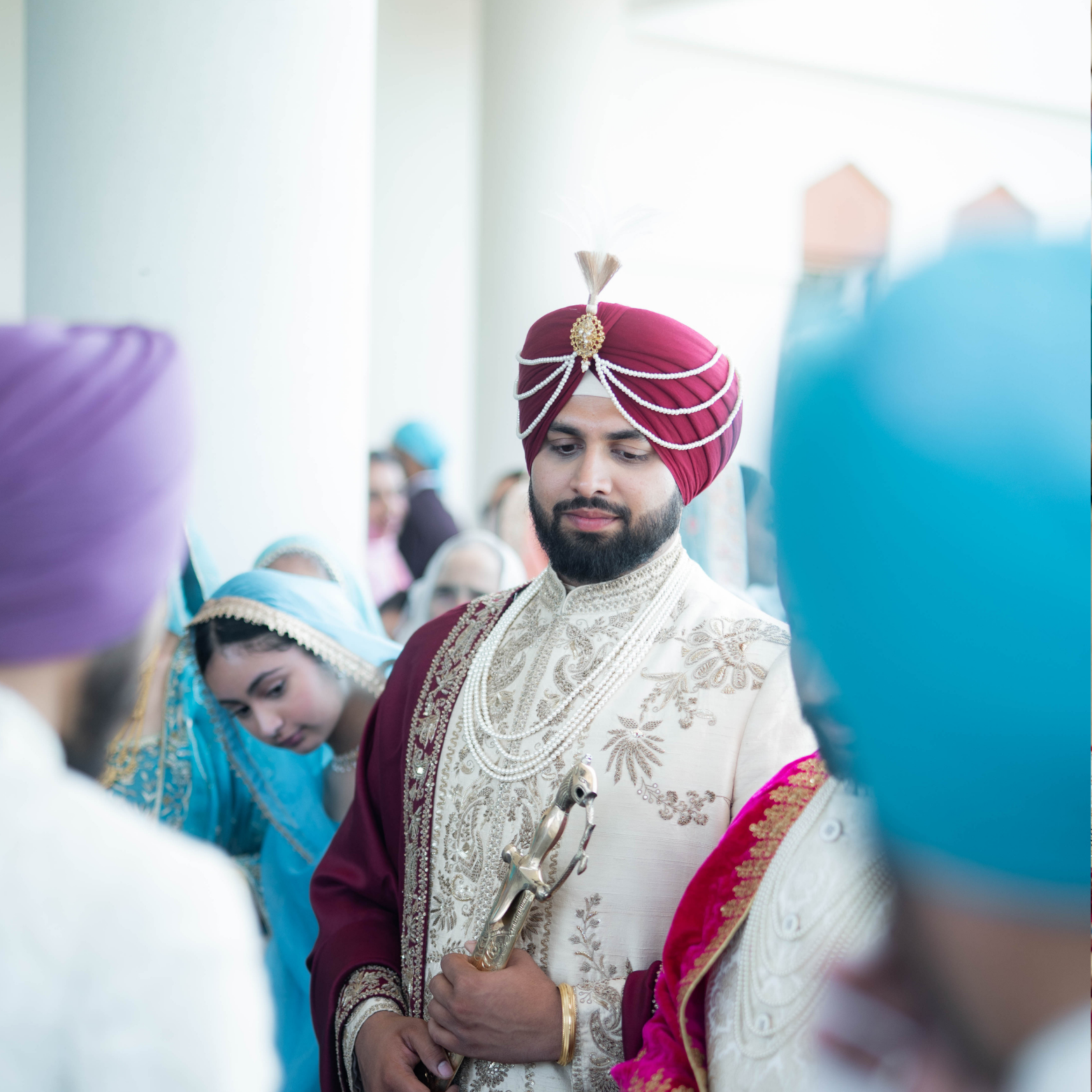 Family in coordinated turbans